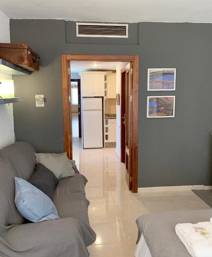 Apartamentos Rg Resitur Seville Exterior photo