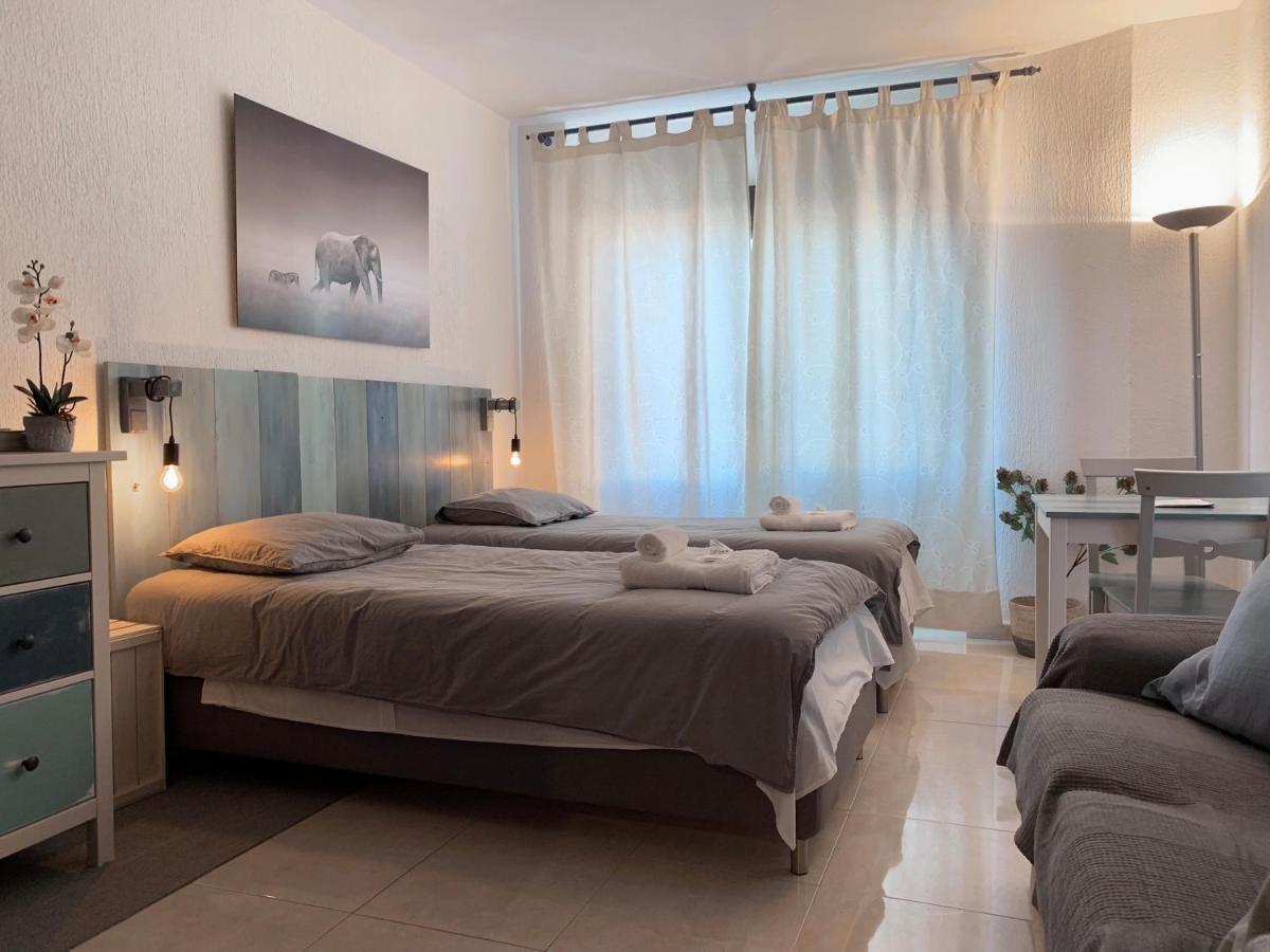 Apartamentos Rg Resitur Seville Exterior photo